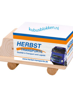 memoblok op houten pallet of vrachtwagen
