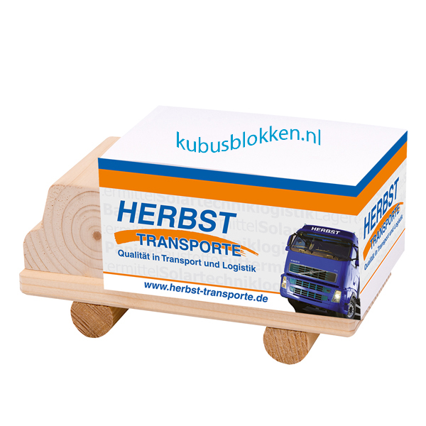 memoblok op houten pallet of vrachtwagen